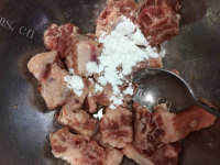 美味的生炒排骨做法图解3)