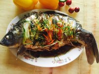 家常菜清蒸鲤鱼