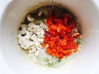 好吃的青豆瘦肉小米粥做法图解8)