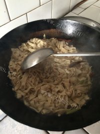 家常菜炒干豆腐做法图解5)