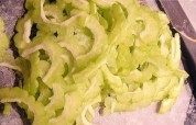 家常的苦瓜炒肉做法图解3)