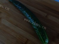 玉盘珍馐的凉拌黄瓜做法图解1)