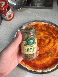 美味的火腿玉米披萨做法图解11)