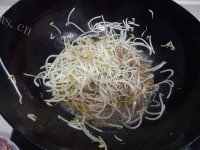 孜然炒面做法图解7)