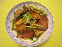 #暖心#蒜苔炒腊肉