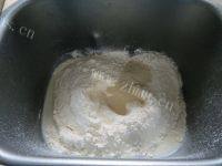 家有大厨之豆沙面包做法图解1)