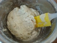 芝麻咸酥小饼做法图解3)