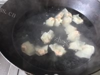 美味的三鲜小馄饨做法图解7)