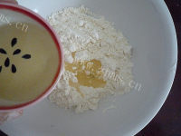 自制苏式鲜肉月饼做法图解3)