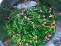 下酒菜芹菜花生米做法图解5)