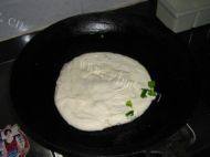 有特色的葱油饼做法图解12)