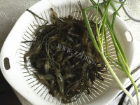懒人菜油爆虾做法图解1)
