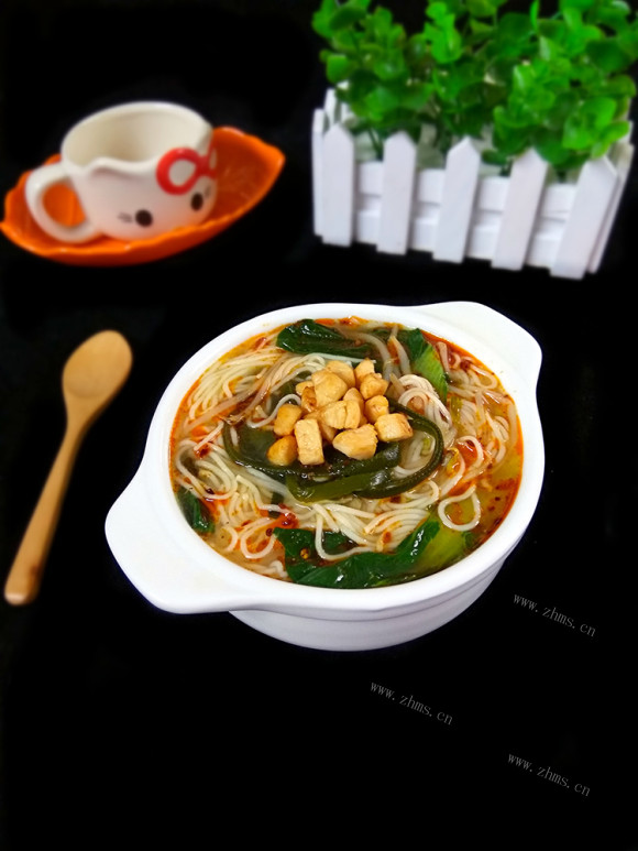 麻辣鸡汤米线