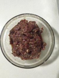 鲜美可口的爆炒牛肉做法图解1)