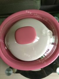 美味的雄参炖猪展做法图解5)
