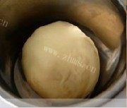 自制火腿玉米辫子包做法图解3)