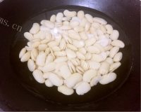 甜香的白豆沙月饼做法图解3)