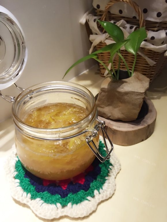 诱人的蜂蜜柚子茶