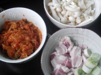 韩式泡菜海鲜豆腐煲做法图解4)