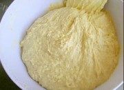自制奶油豆沙小餐包做法图解1)
