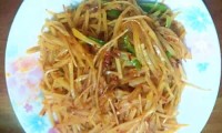 家常菜炝炒土豆丝