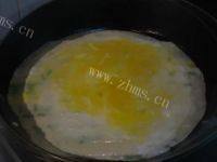 「家有大厨」葱花鸡蛋饼做法图解5)