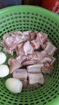美味的茄汁排骨做法图解1)