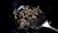 美美厨房之肉末豆角做法图解5)