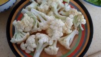蒜香四季豆炒菜花做法图解1)