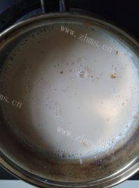 美味的焦糖奶茶做法图解4)
