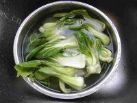家常菜蒜蓉油菜做法图解1)