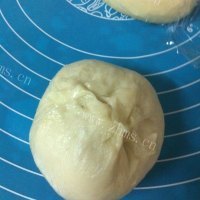 自己做的豆沙面包卷做法图解6)