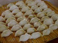自己做的素三鲜水饺做法图解9)