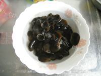 家常菜黑木耳炒鸡蛋做法图解1)