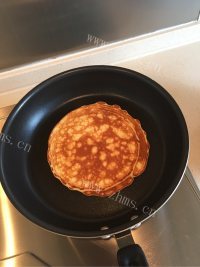 甜蜜的蓝莓酱松饼做法图解11)