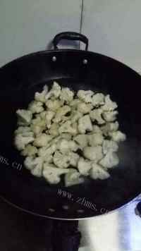玉盘珍馐的干锅花菜做法图解4)