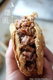 烧饼夹肉做法图解5)