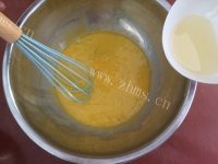 自制戚风蛋糕做法图解3)