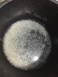 好吃的腊肠饭做法图解2)