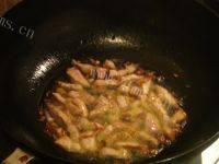 家常菜菜花炒肉片做法图解7)