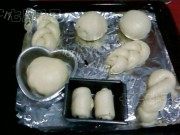 美味的醇奶面包做法图解4)