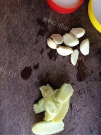 回味无穷的香辣小龙虾做法图解3)