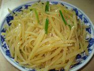 独特的醋溜土豆丝