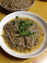 美味的梅菜肉饼