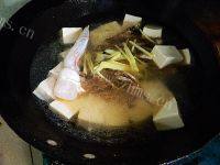 「DIY美食」鱼头炖豆腐做法图解7)