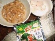 美味的榨菜肉丝焖米做法图解1)