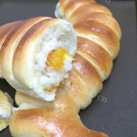 美味营养的毛毛虫面包做法图解5)