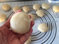 自制鲜肉月饼做法图解9)