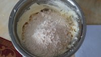 自制杏仁曲奇饼干做法图解5)