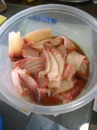 自制香辣鱼块做法图解1)